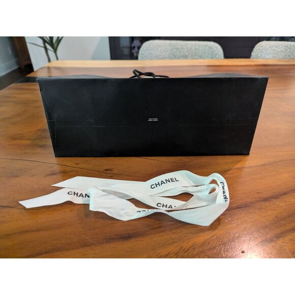 Chanel Black Shopping Gift Bag With Camellia Flower And Ribbon Elegant Packaging - Picture 5 of 11